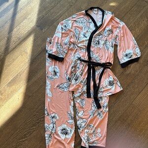Linea Donatella robe and pajama pants; worn once ;luxurious feel to fabric